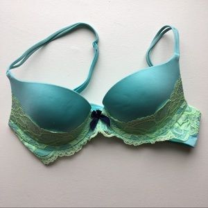 VS Very Sexy Push-up 32B